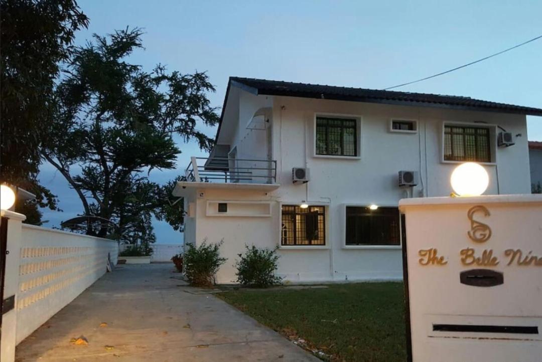 G&T'S Beach Front Villa Tanjung Bungah  Buitenkant foto