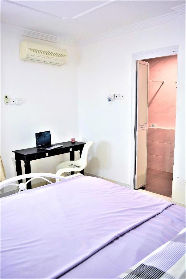 G&T'S Beach Front Villa Tanjung Bungah  Buitenkant foto
